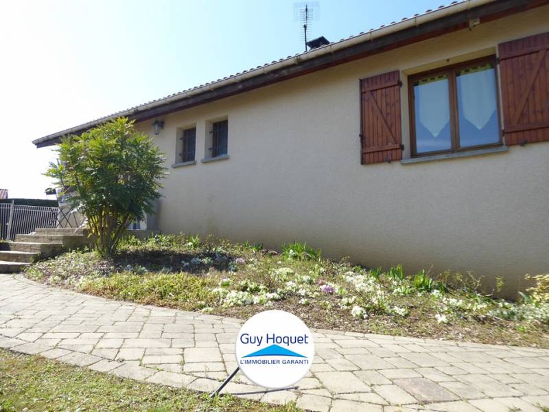 à vendre villa avec sous-sol et 4 chambres à Chavagneux