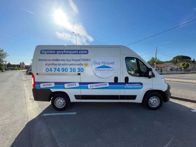 camionnette de déménagement gratuite clients à Tignieu-Jameyzieu proche de Crémieu 