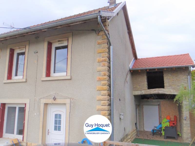 belle maison ancienne rénovée au calme à Optevoz