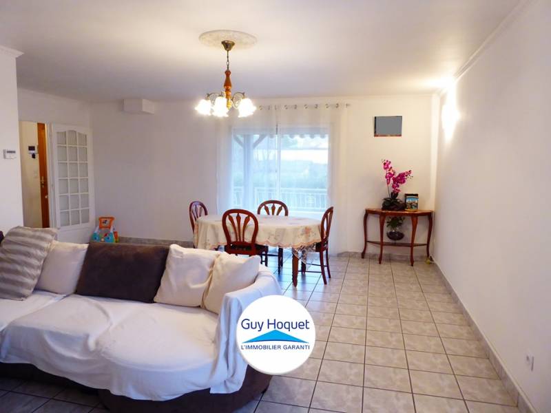 à vendre villa avec 3 chambres et sous-sol complet à Chavanoz