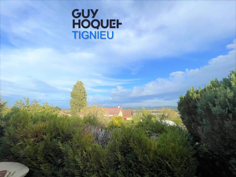 jolie maison avec terrain et garage à Chravieu-Chavagneux proche Pont de Cheruy